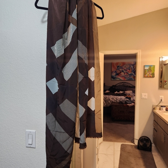 Burberry Vintage Large Oblong Silk Scarf - authentic - Picture 5 of 13